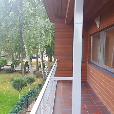 Kotedzas Prie Juros Сasa de vacaciones Palanga